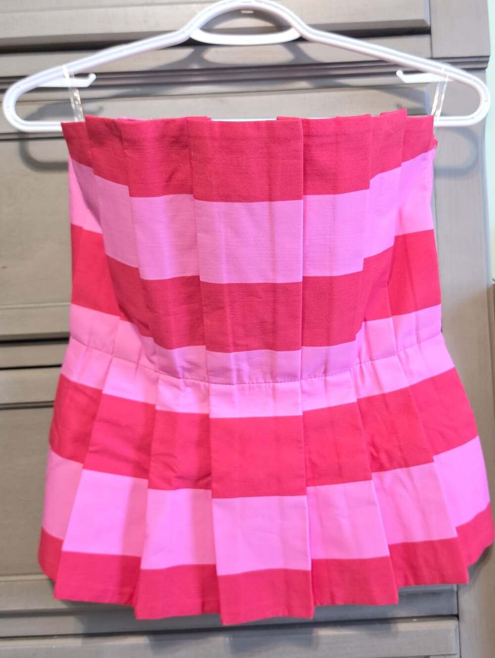 entro Pink and Fuchsia Striped Pleated Mini Skirt